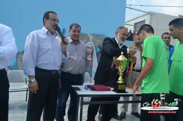 فيديو: الثانوية الشاملة واختتام الدوري الرياضي لكرة القدم المصغرة على اسم الشهيد صهيب فريج 